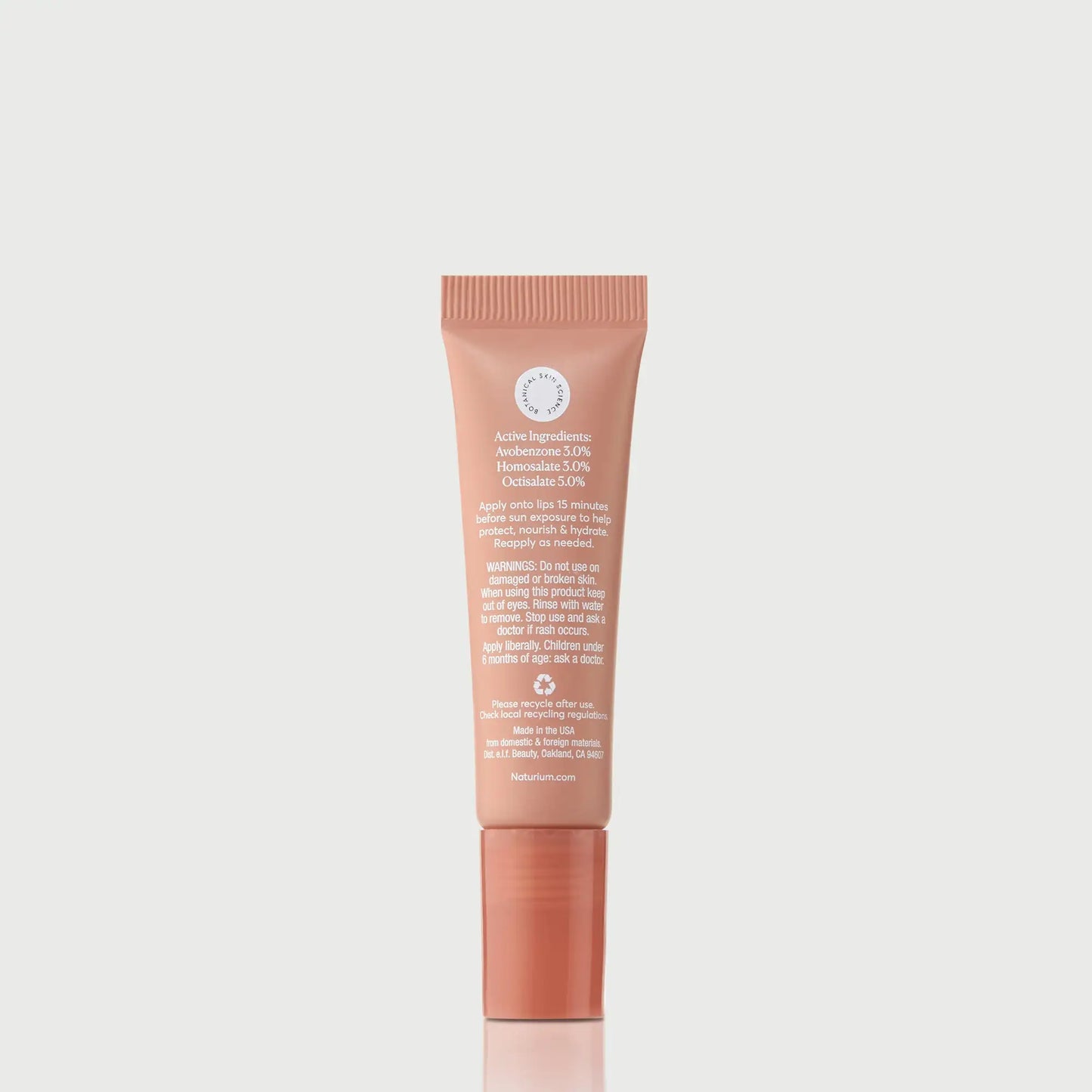 phyto-glow-lip-balm-spf-45-getaway-i7 NATR-10126_PhytoGlow_SPF_Getaway_primary_capon_back_bonebkgd_1.webp